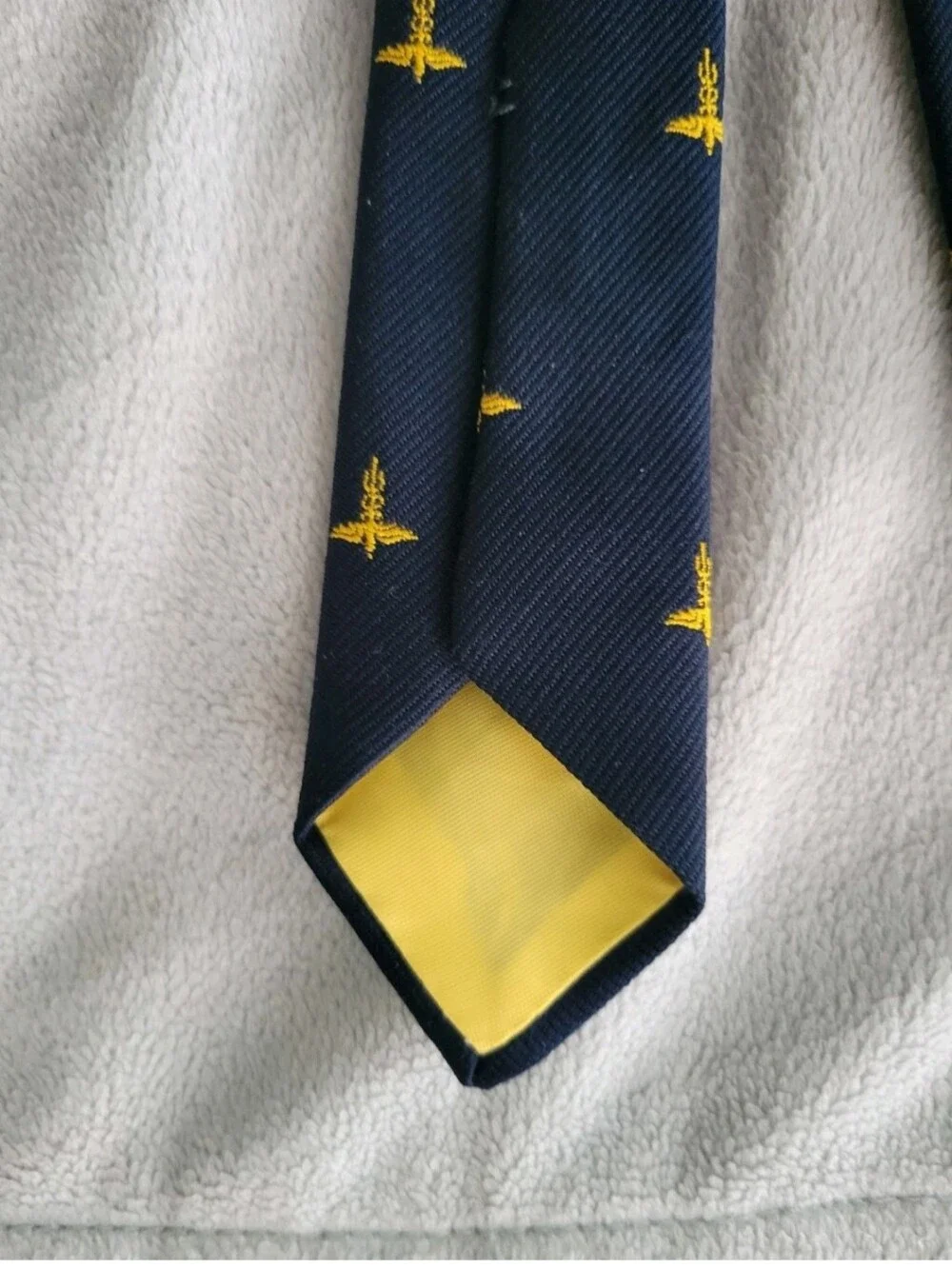 Vintage Medical Doctor Tie Blue Gold Caduceus Filenes Crested Clubs Blanford 70s
